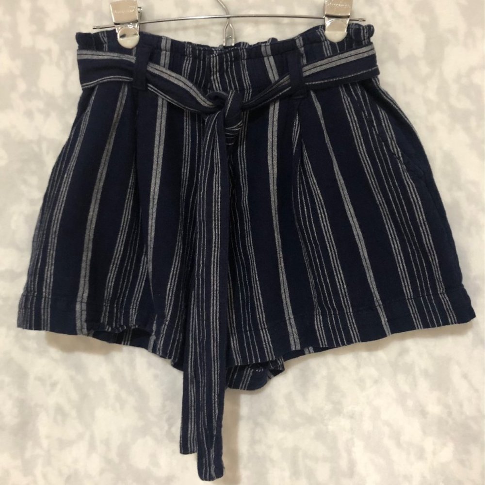 Gap Linen Shorts, Size 8